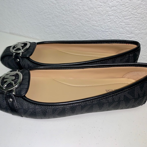 Michael Kors Women’s Ballet Flats - Picture 2 of 5